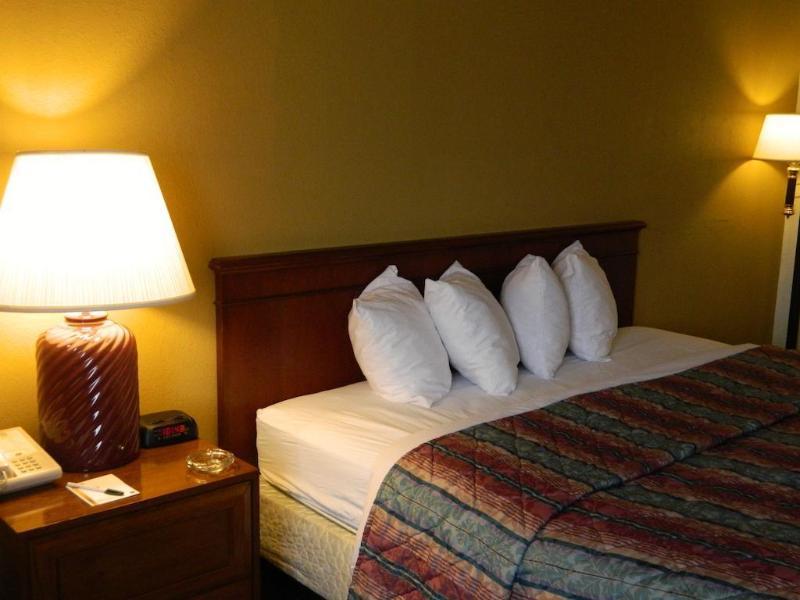 Quality Inn & Conference Center Somerset Exteriér fotografie